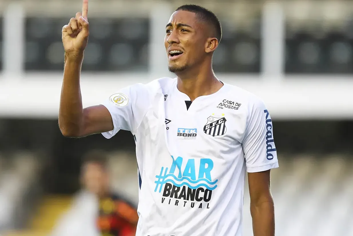  Bruno Marques desperta o interesse de três clubes de Portugal 