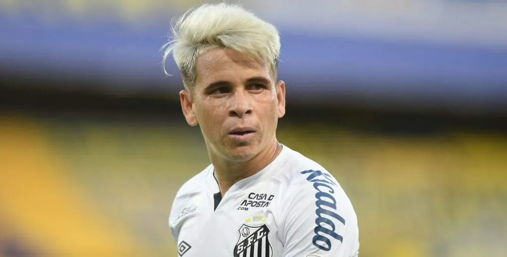   Com venda de Soteldo concretizada, Santos foi liberado do transfer ban da Fifa  