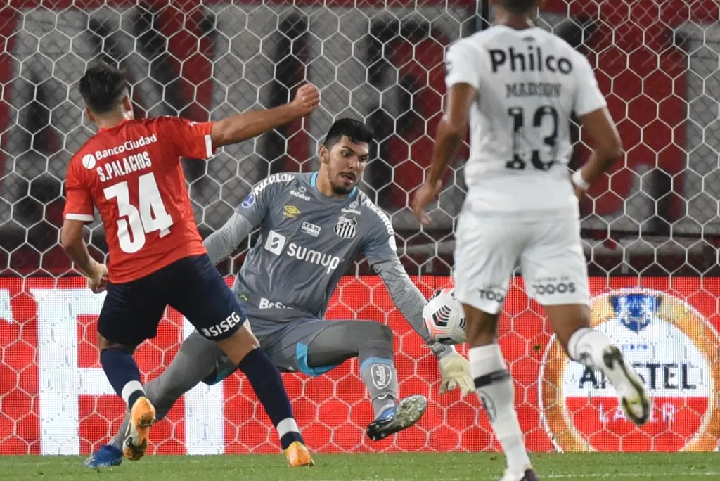 O empate com o Independiente, na Argentina, foi a atuação preferida de João Paulo