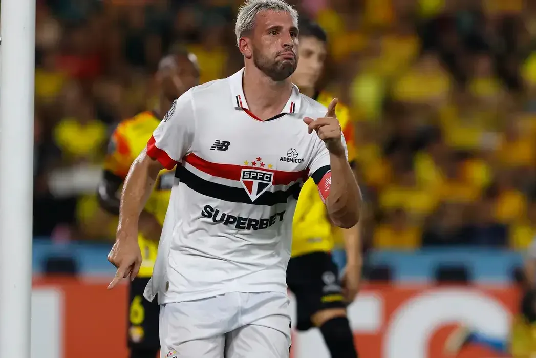 Aos 30 anos, Calleri soma 11 gols pelo São Paulo na Libertadores