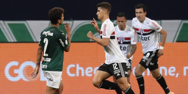  Tricolor venceu com gols de Reinaldo e Vitor Bueno 