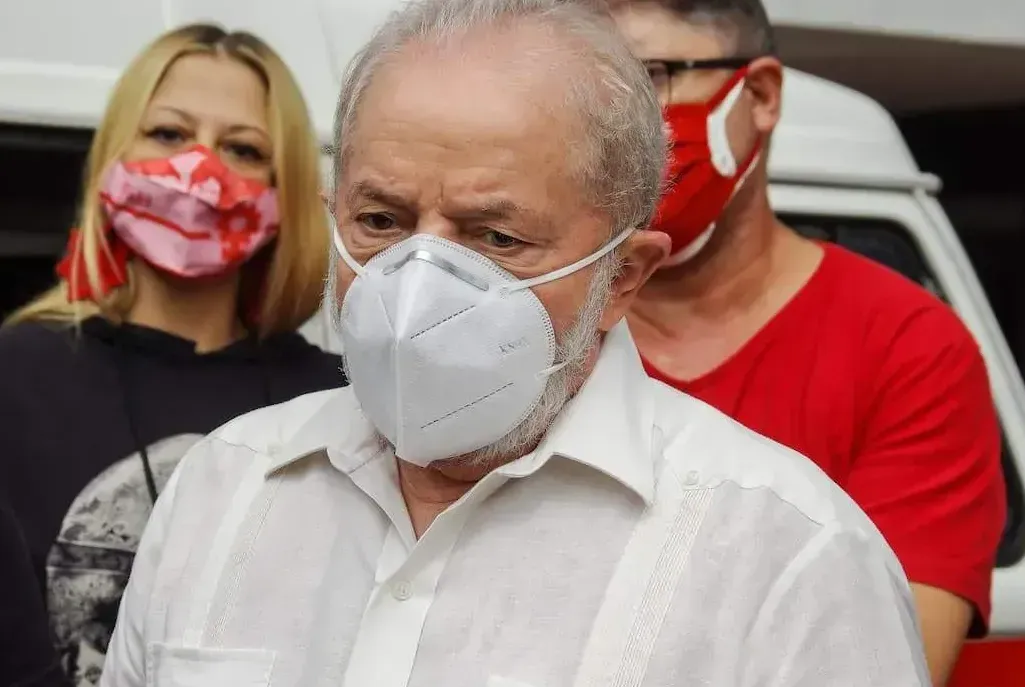 Para Lula, notícias falsas motivaram a ascensão e a eleição de políticos da extrema direita