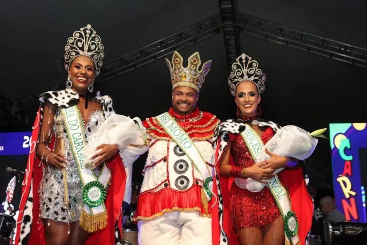 O Rei Momo, Rainha e Princesa do Carnaval foram escolhidos em um concurso realizado no Outeiro de Santa Catarina