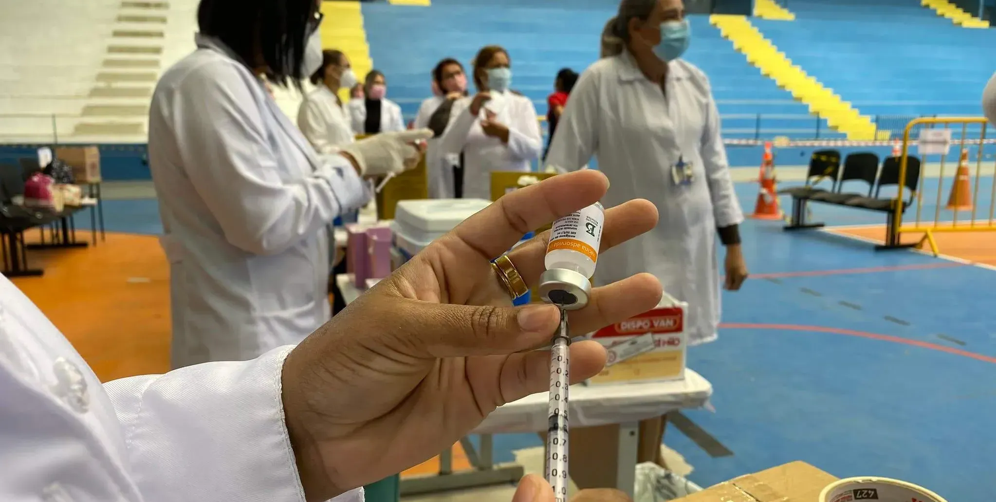  São Paulo manda 445 pessoas para o fim da fila após recusa de vacina disponível 