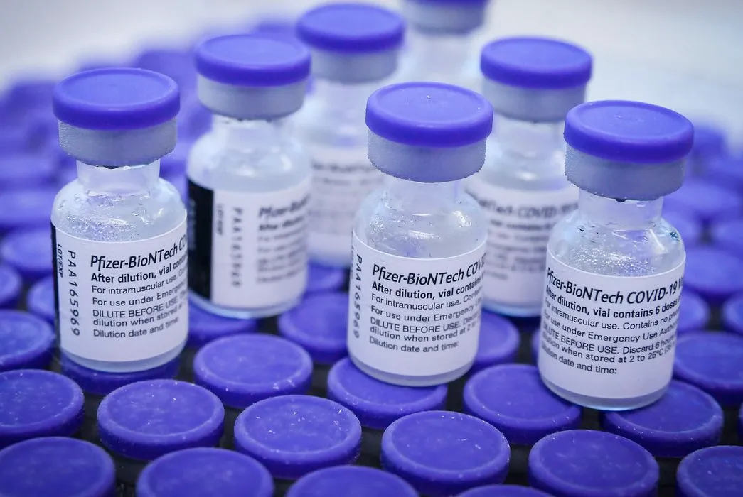 Ministério da Saúde recebeu novo lote de vacinas da Pfizer no último domingo