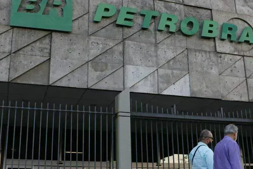 FUP e o Sindipetro-NF continuam recebendo denúncias de surtos de covid-19 nas plataformas da Petrobras