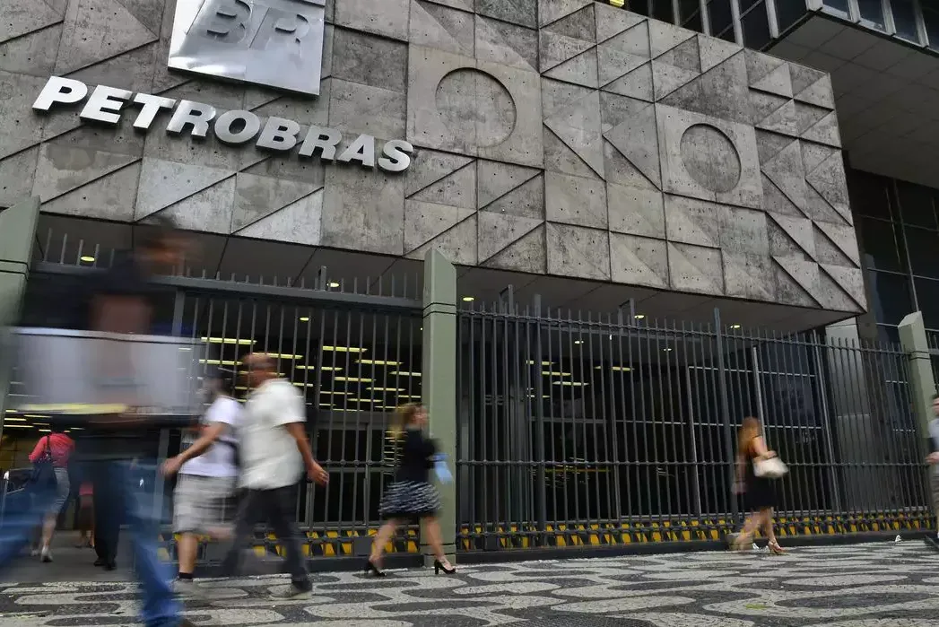 Ministério Público abriu inquérito para apurar indícios de improbidade administrativa da direção da Petrobras