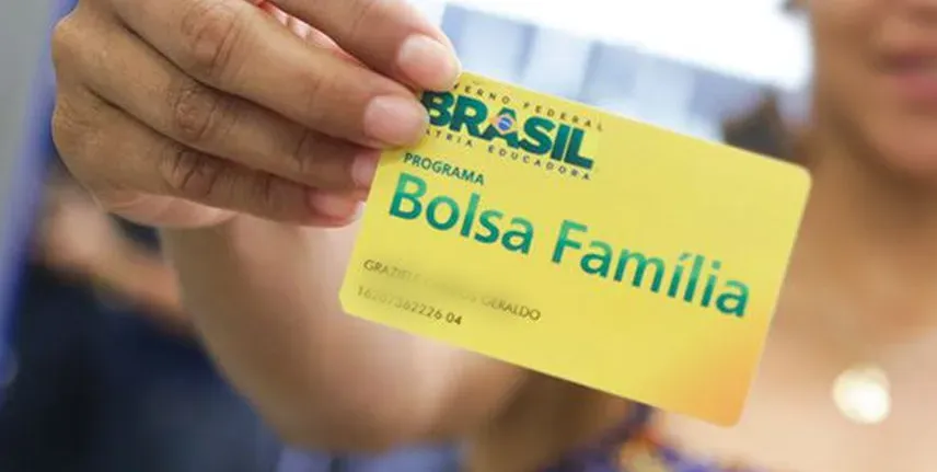  Bolsa Família atualmente paga cerca de R$ 190 por mês aos beneficiários 