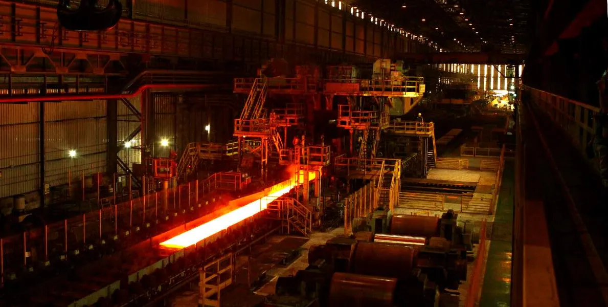  Usiminas em Cubatão: grupo siderúrgico já opera três linhas de aço galvanizado em Ipatinga, produzindo 1,3 milhão de toneladas 