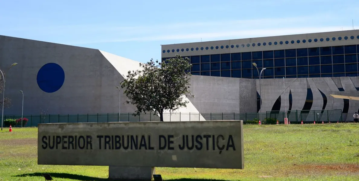  ministra do Superior Tribunal de Justiça Regina Helena Costa reformou acórdão do TJSFT 