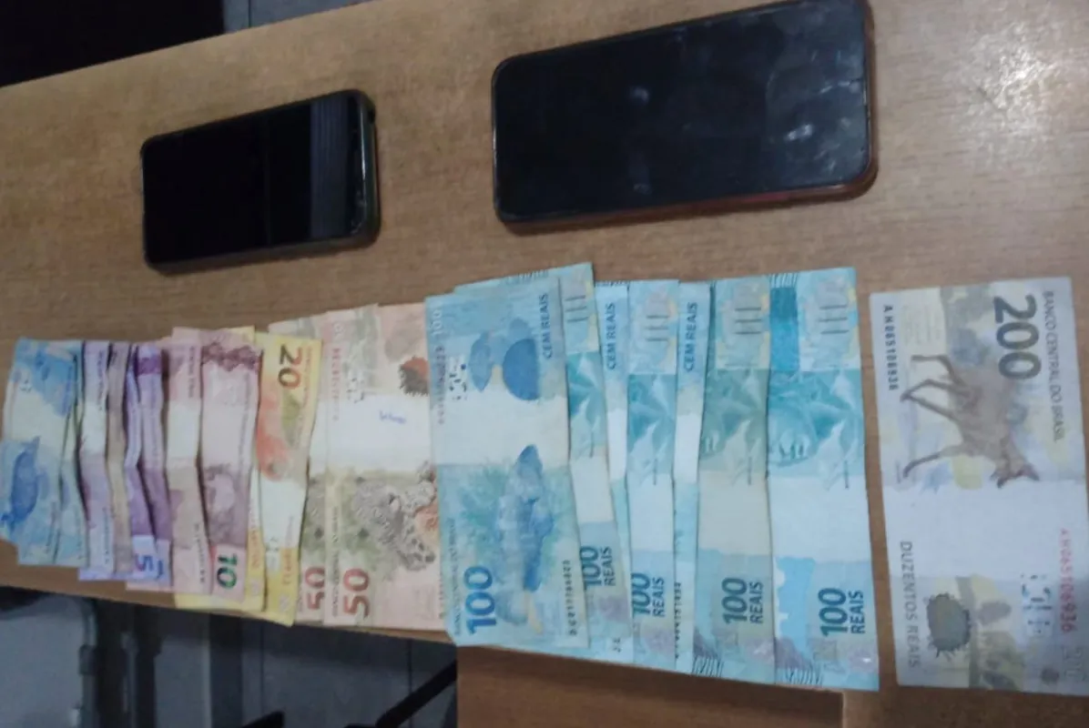 Dinheiro e celulares das vítimas foram recuperados pela PM em Registro