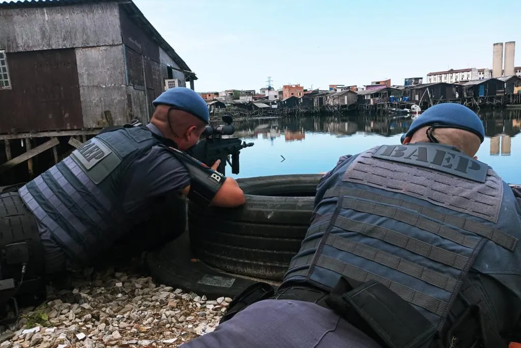 Operação do 2º Baep contou com atiradores especiais de segurança em Santos