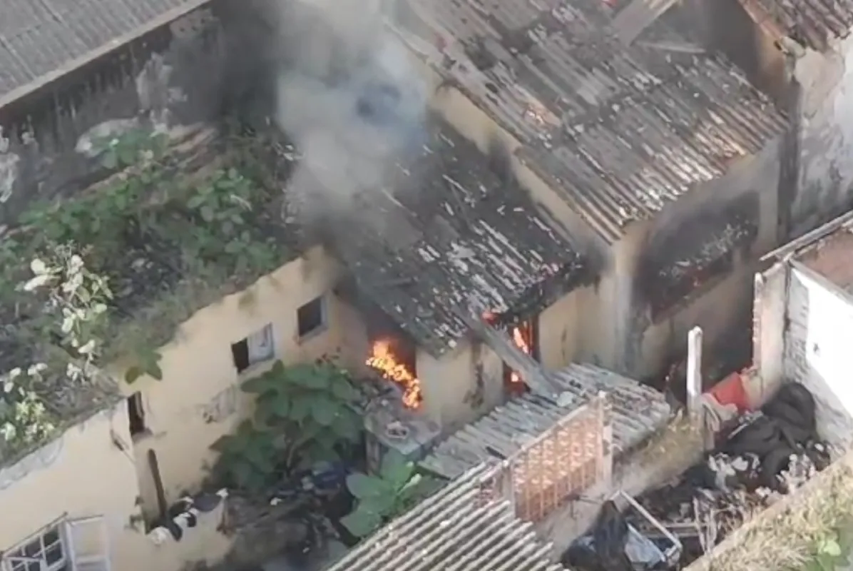 Borracharia em Santos foi incendiada na manhã desta quarta-feira (24)