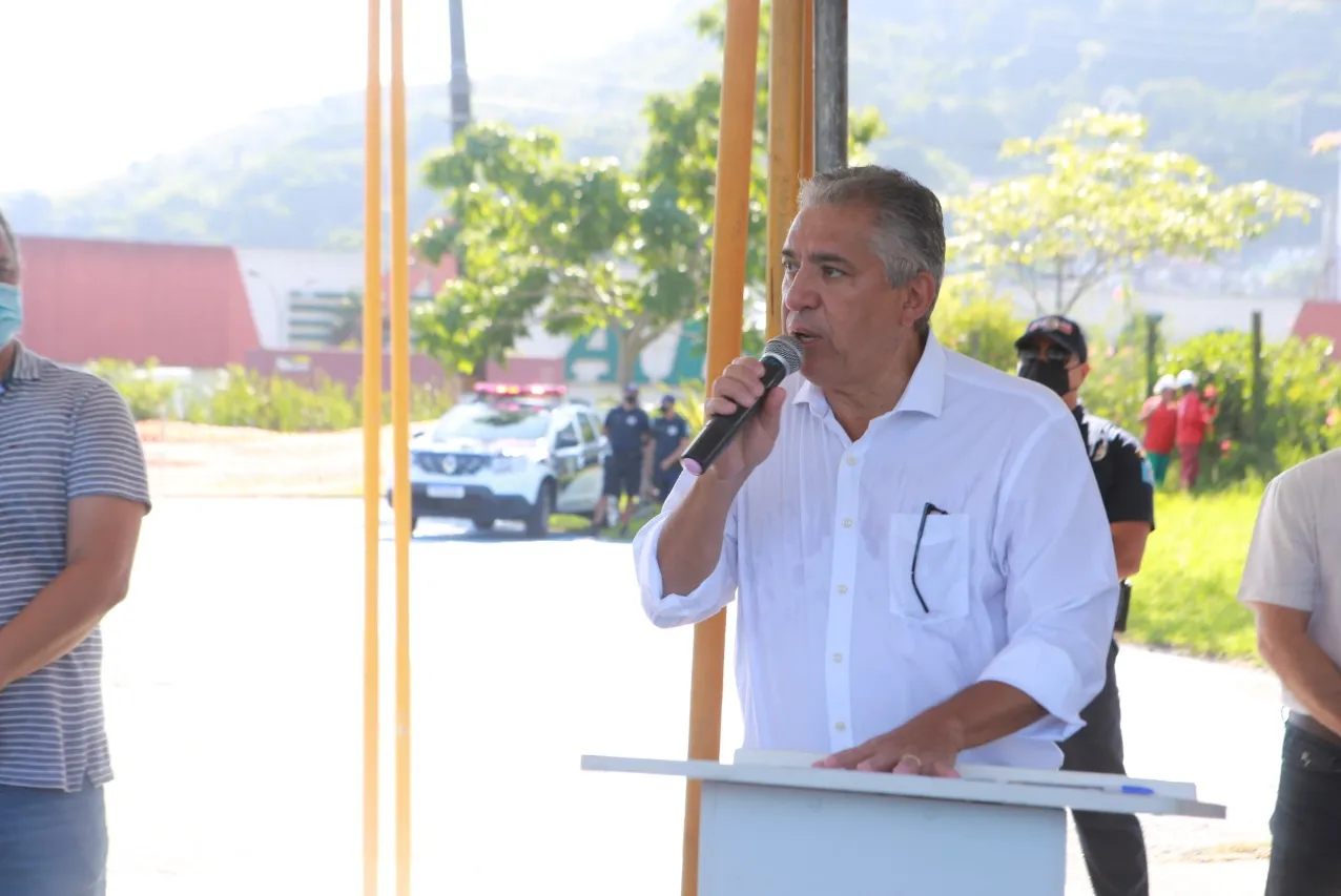 Alvo da PF, prefeito de Guarujá foi afastado do cargo