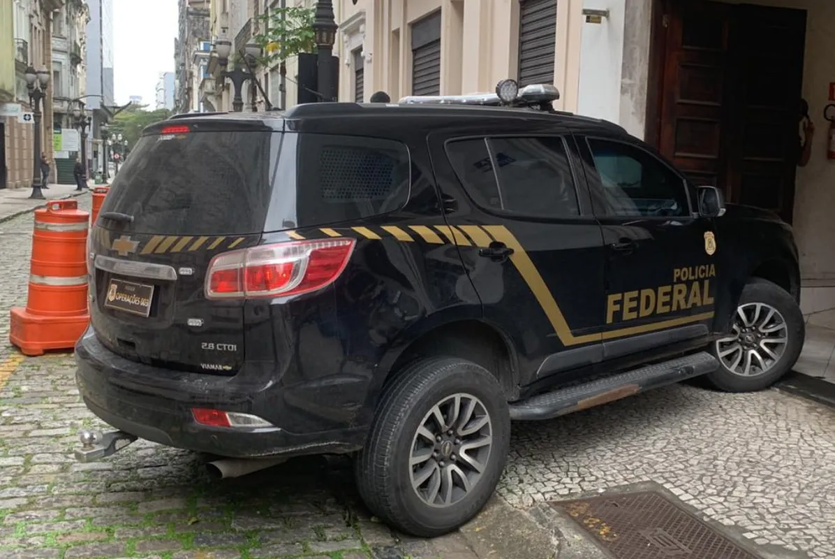 Ex-ministro foi levado para a delegacia da Polícia Federal em Santos