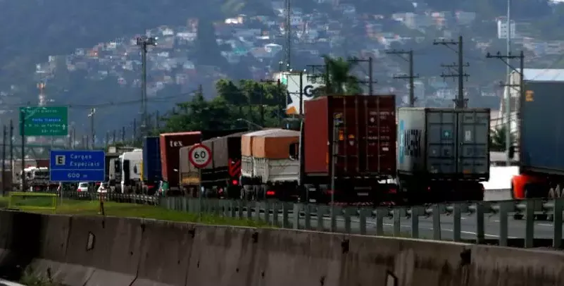     Transporte de cargas para o Porto de Santos poderá ser afetado    
