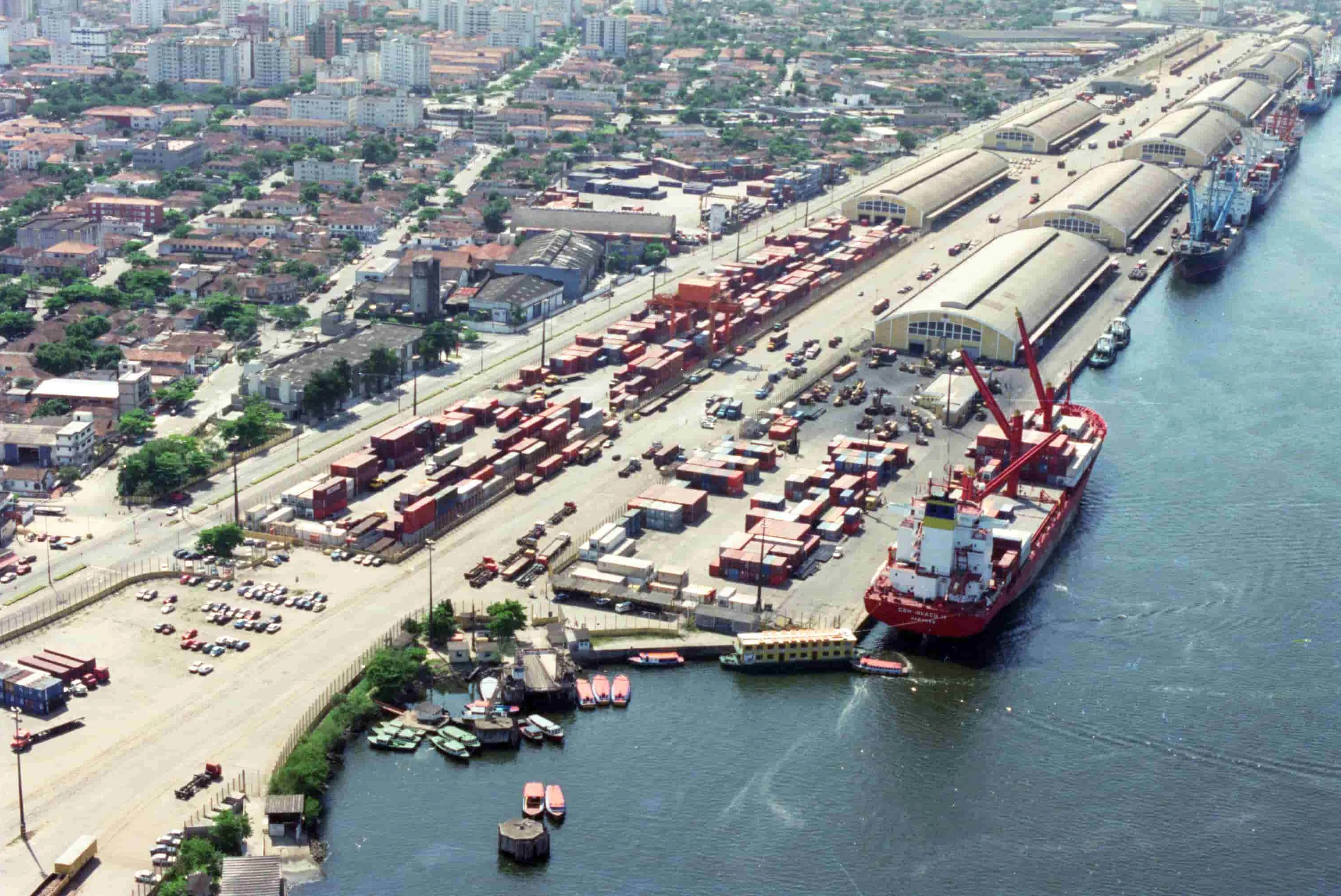 O setor portuário está em expansão e oferece oportunidades para os trabalhadores