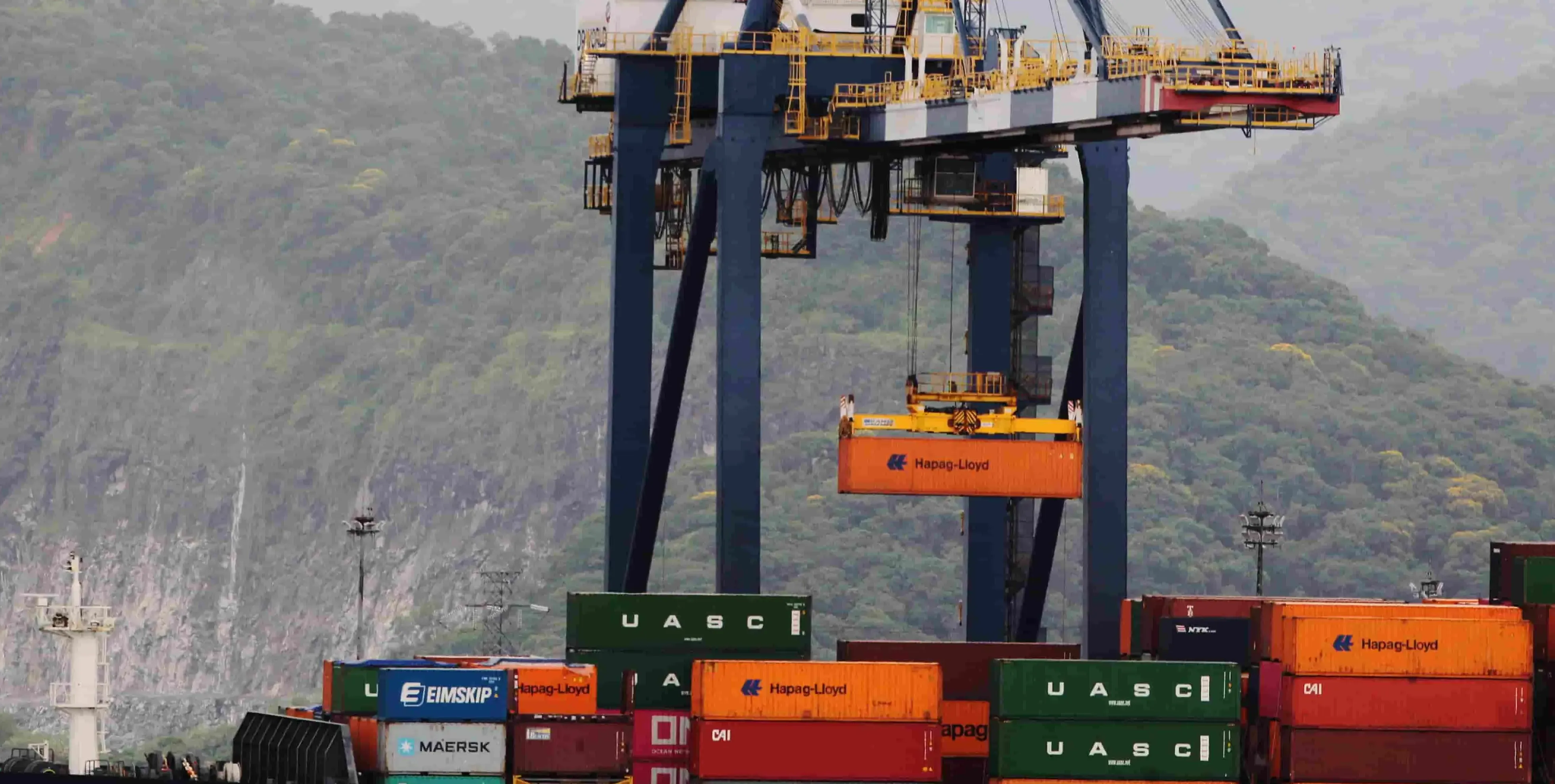  Operação de contêineres no Porto de Santos: BR do Mar prevê incentivos à navegação de cabotagem 