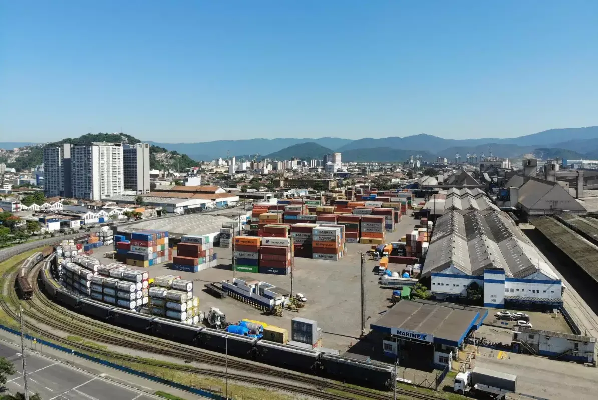 Área do terminal do Grupo Marimex em Outeirinhos, no Porto de Santos