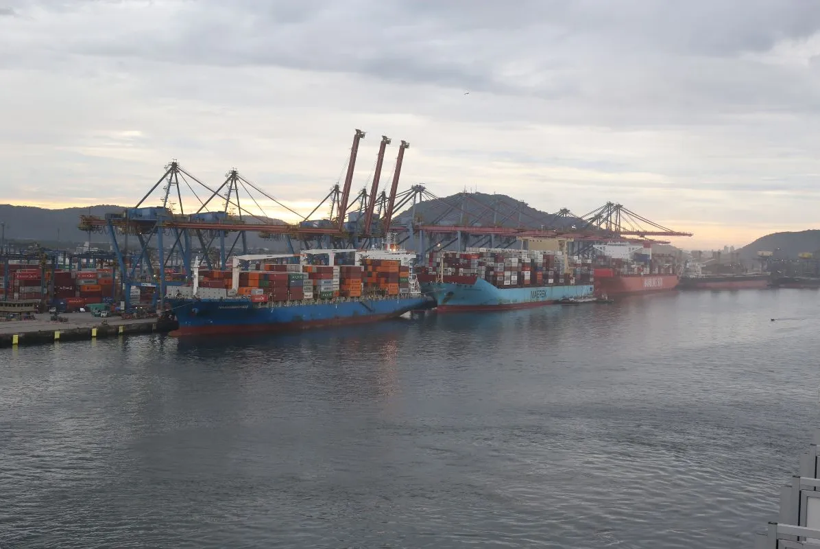 Movimentação de carga nos portos brasileiros em 2022 é ligeiramente menor em 0,40% em comparação a 2021