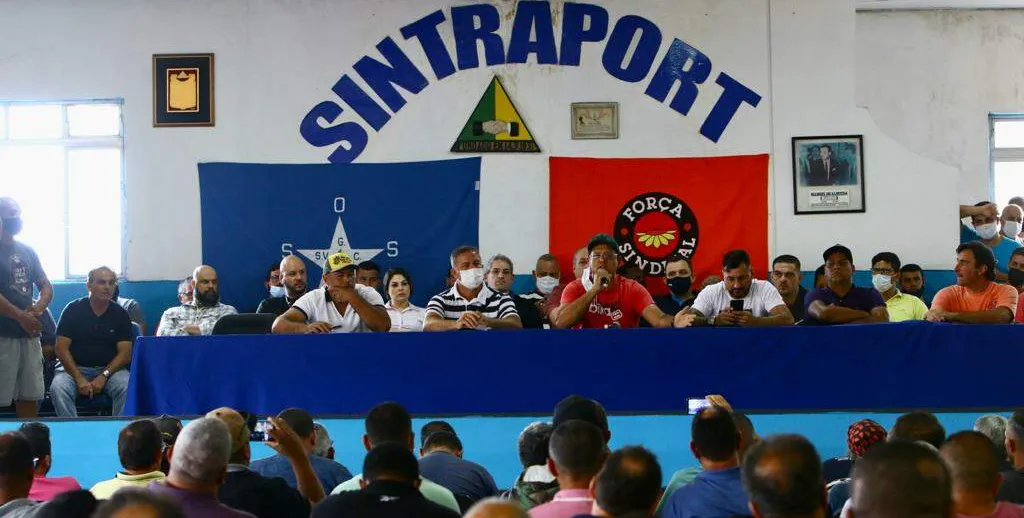  Decisão sobre o fim da greve se deu na sede do Sintraport, em Santos 