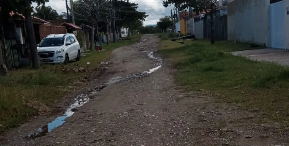  Situação da rua Joao Alves de Oliveira incomoda os moradores do local  