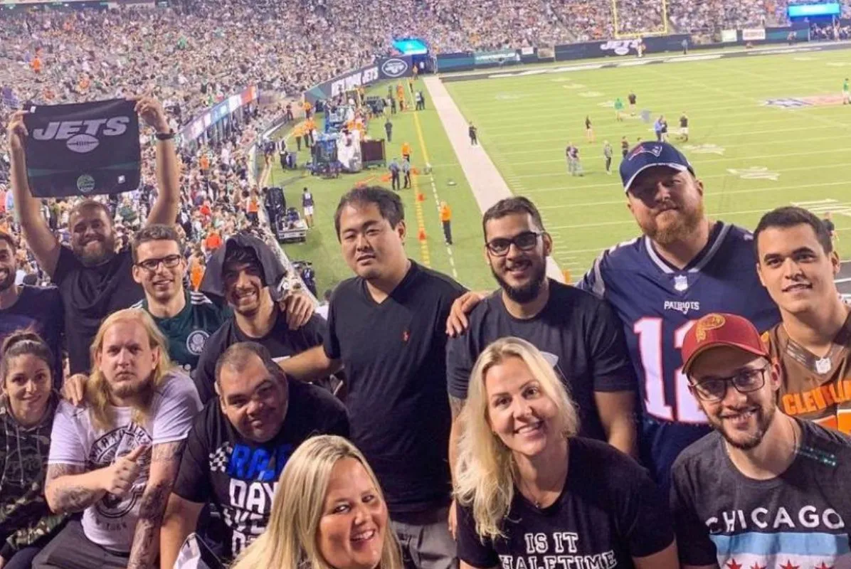 Experiências vão além dos jogos; na foto, de 2019, grupo acompanhou partida entre New York Jets e Cleveland Browns