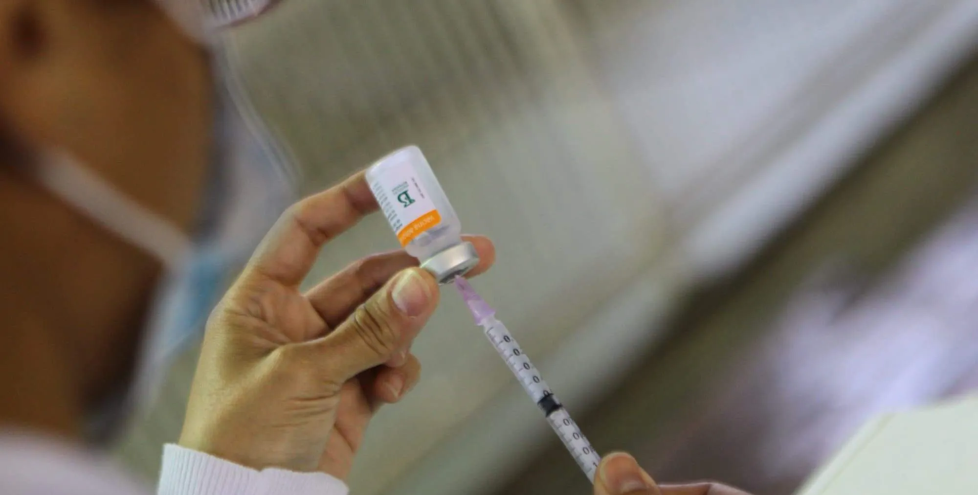  Vacinação contra a covid-19 na Baixada Santista 