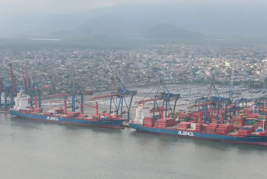 Autor propõe forma de operacionalizar a extinção do Estudo de Viabilidade Técnica, Econômica e Ambiental (EVTEA) para a maioria dos casos de cessão de áreas portuária em portos públicos