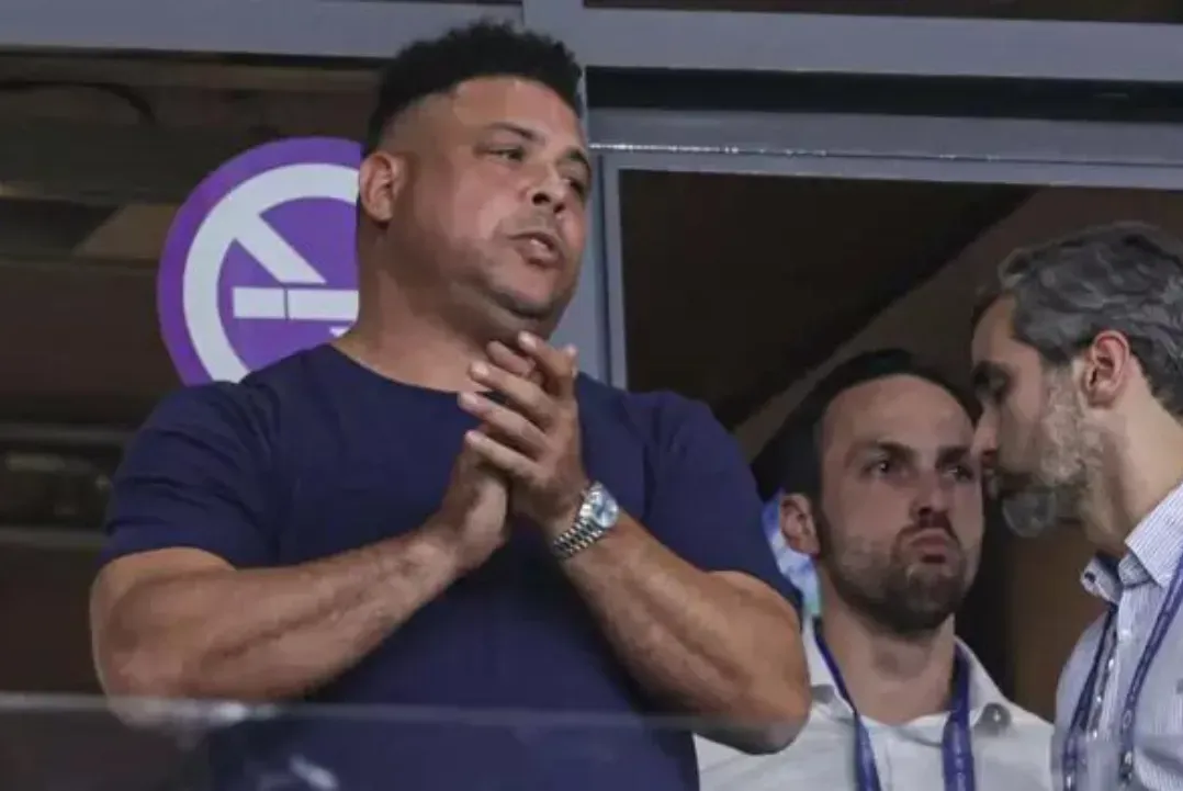 Ex-ídolo do Cruzeiro em campo, o lado gestor de Ronaldo Fenômeno não agrada a torcida