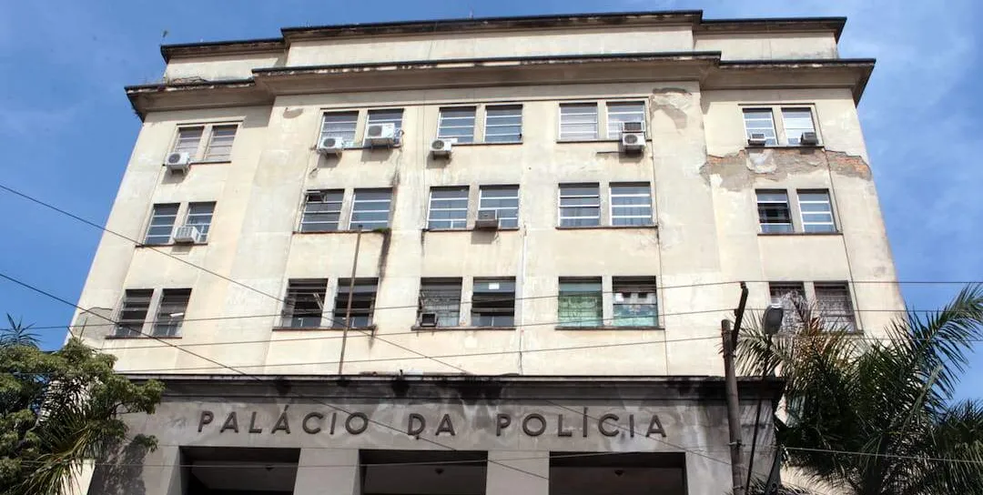  Palácio da Polícia, no Centro de Santos, é motivo de preocupação para representantes da categoria de policias civis: à espera da reforma 