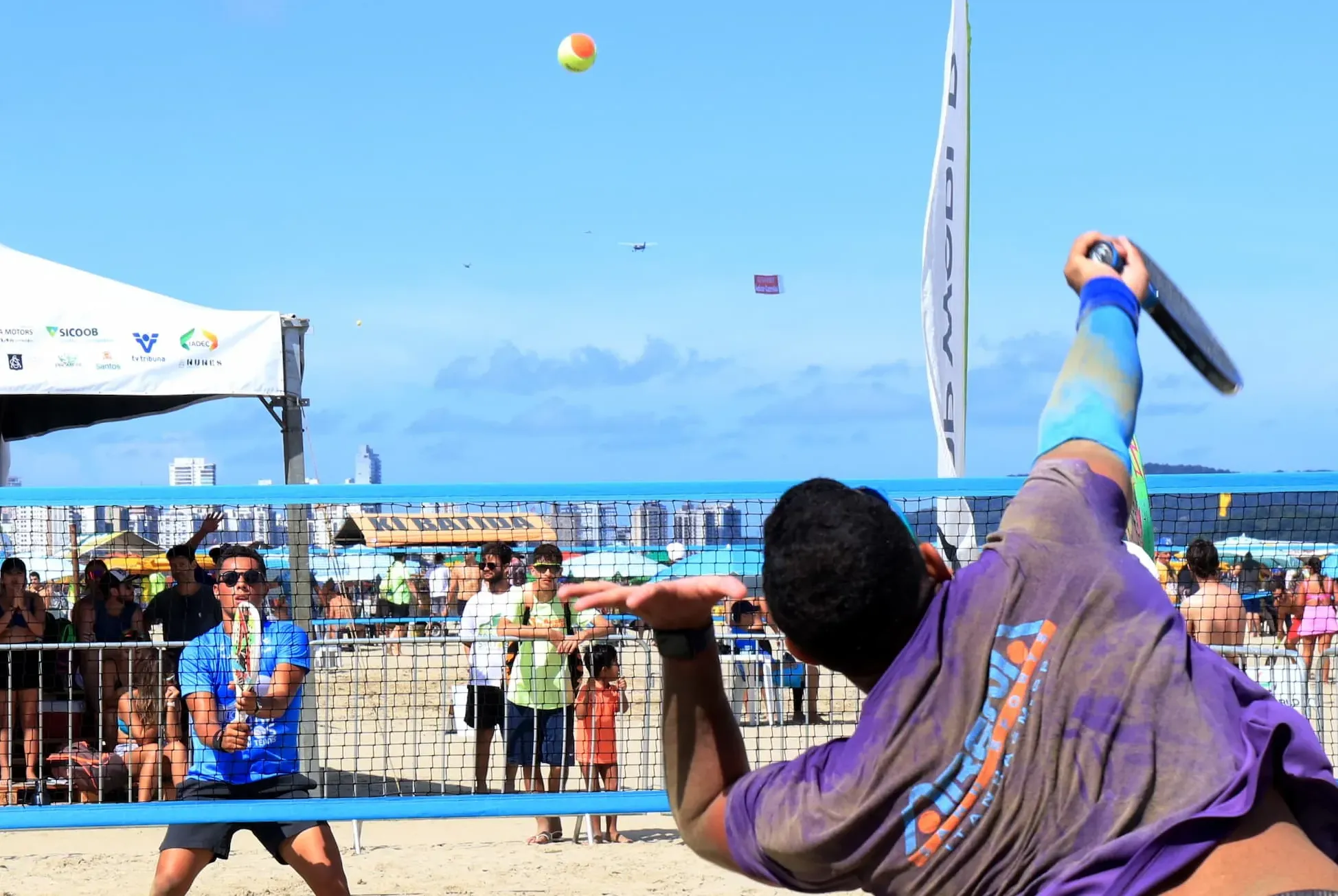 O A Tribuna Santos Open Beach Tennis será disputado neste sábado e domingo (27 e 28) na arena montada na Praia do Gonzaga