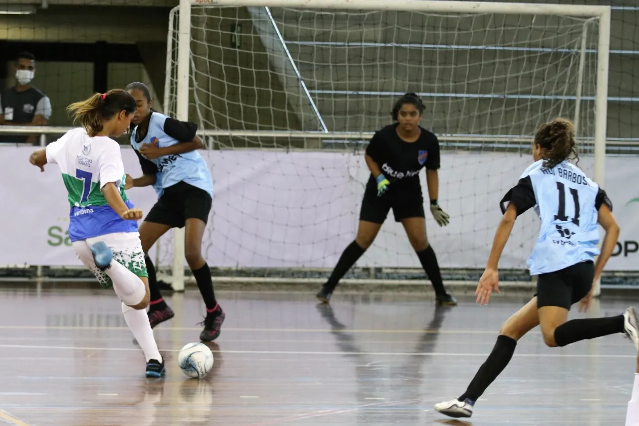 No feminino, seis equipes continuam na briga pelo título da Copa TV Tribuna