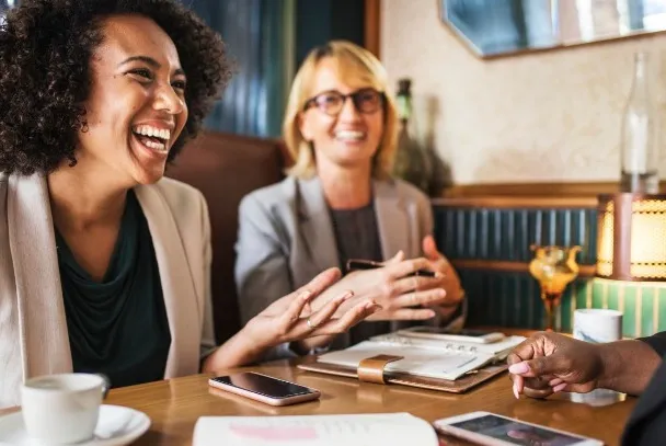 Conexões ajudam a alavancar carreiras, além de impulsionar a confiança das mulheres