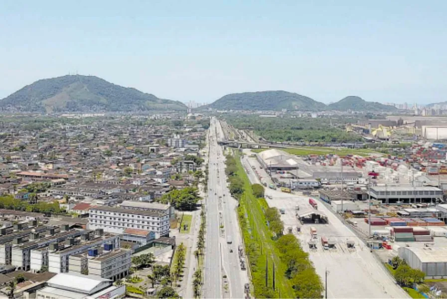 Vista panorâmica do Distrito de Vicente de Carvalho, onde vivem mais de 150 mil moradores. Região deve ganhar novo impulso quando o túnel ficar pronto