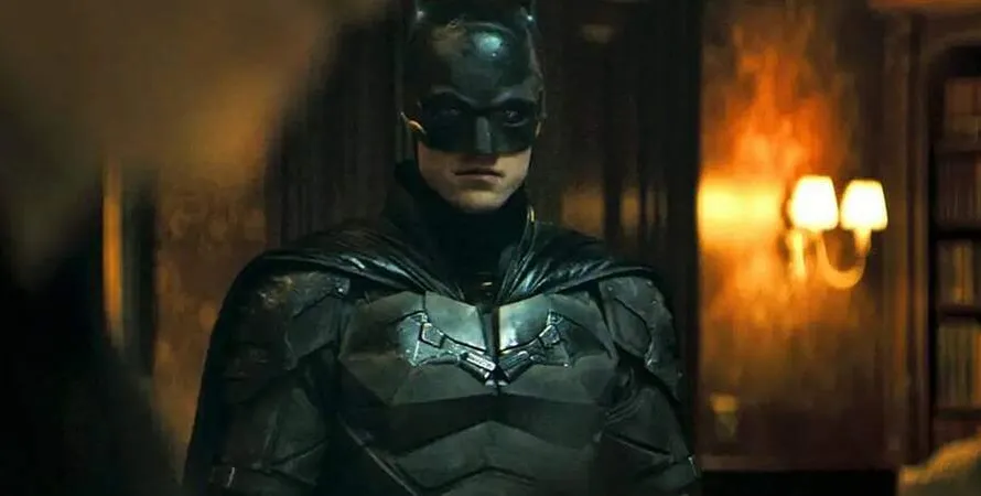  Robert Pattinson está no papel de Batman. 