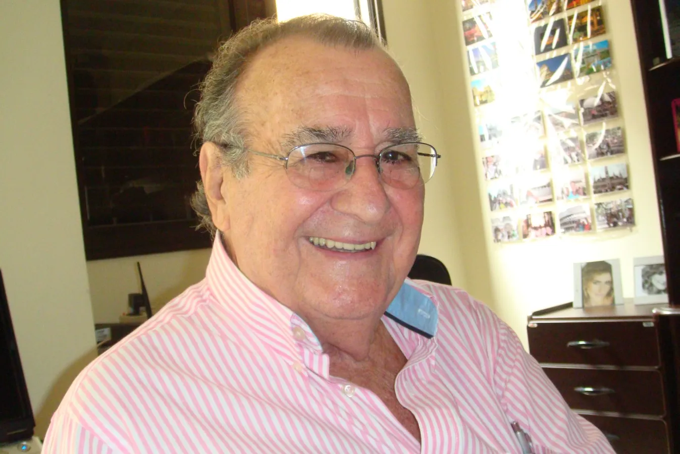 Antônio Aguillar morreu na madrugada deste domingo (11), aos 94 anos