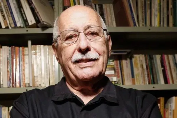 O crítico literário, professor, pesquisador e romancista Silviano Santiago