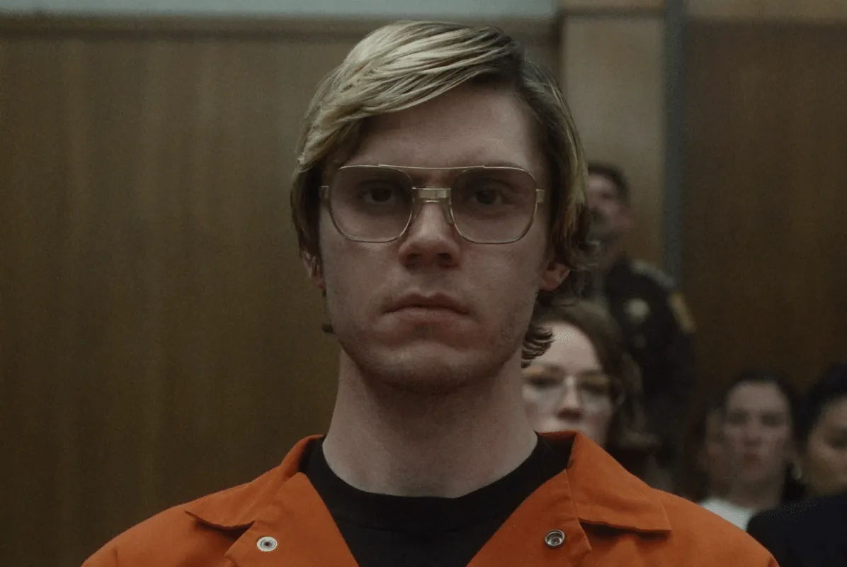 A produção da Netflix relembrou os assassinatos do serial killer Jeffrey Dahmer entre os anos de 1978 e 1991