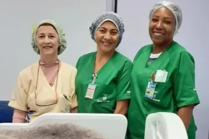 Roseana publicou em seu Instagram foto de parte da equipe responsável por seus cuidados médicos