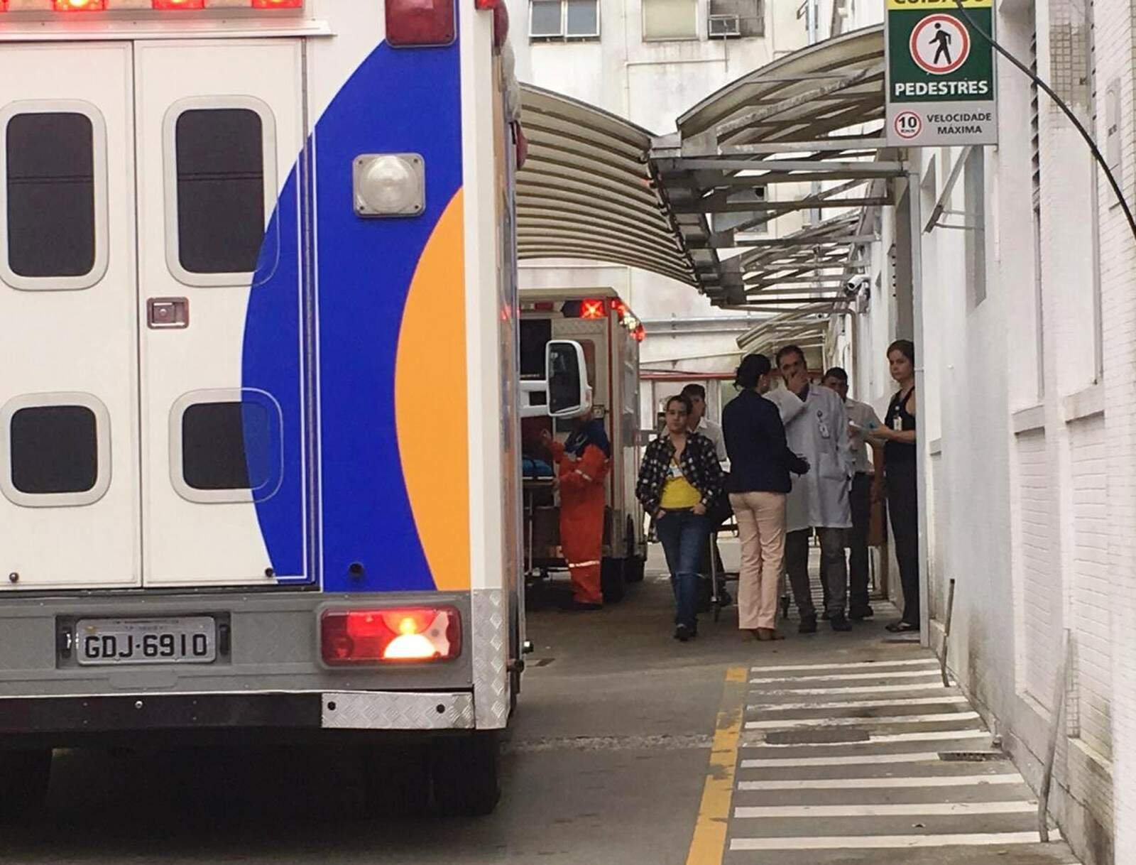 Hospital Ana Costa está recebendo pacientes do Hospital Vitória, em Santos