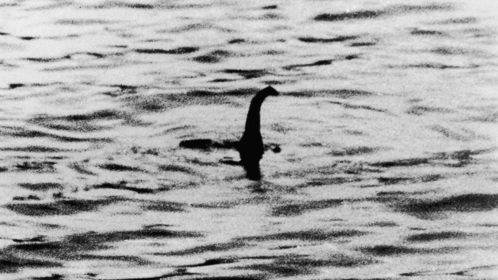 Clássica foto do suposto monstro do Lago Ness, na Escócia