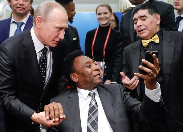 Pelé, Maradona e Putin antes do sorteio dos grupos da Copa de 2018 