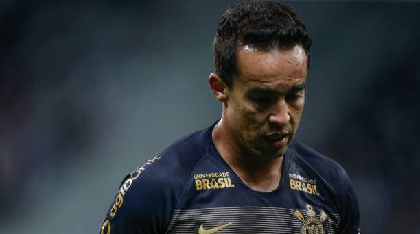 Treinador do Timão está pessimista com escalação dele contra o Botafogo