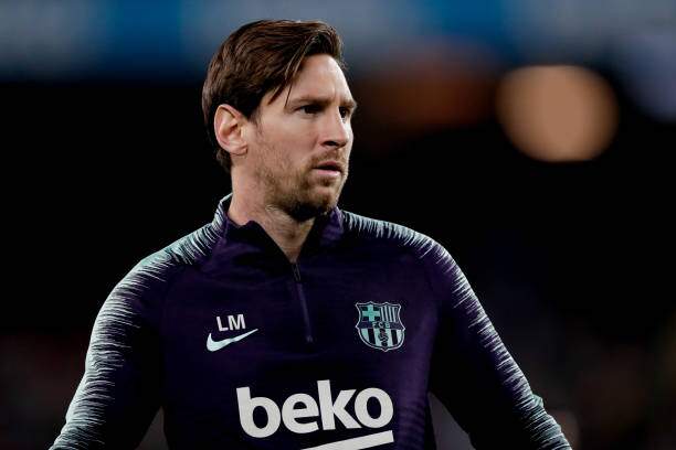 Messi se recupera de fratura no braço 