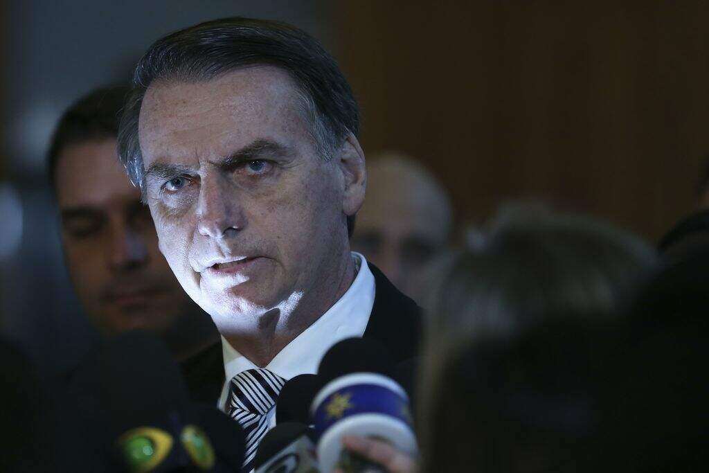Bolsonaro se reunirá com o nome mais cotado para a Educação de seu governo