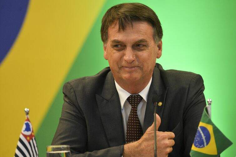Bolsonaro deve retirar bolsa de colostomia no próximo mês