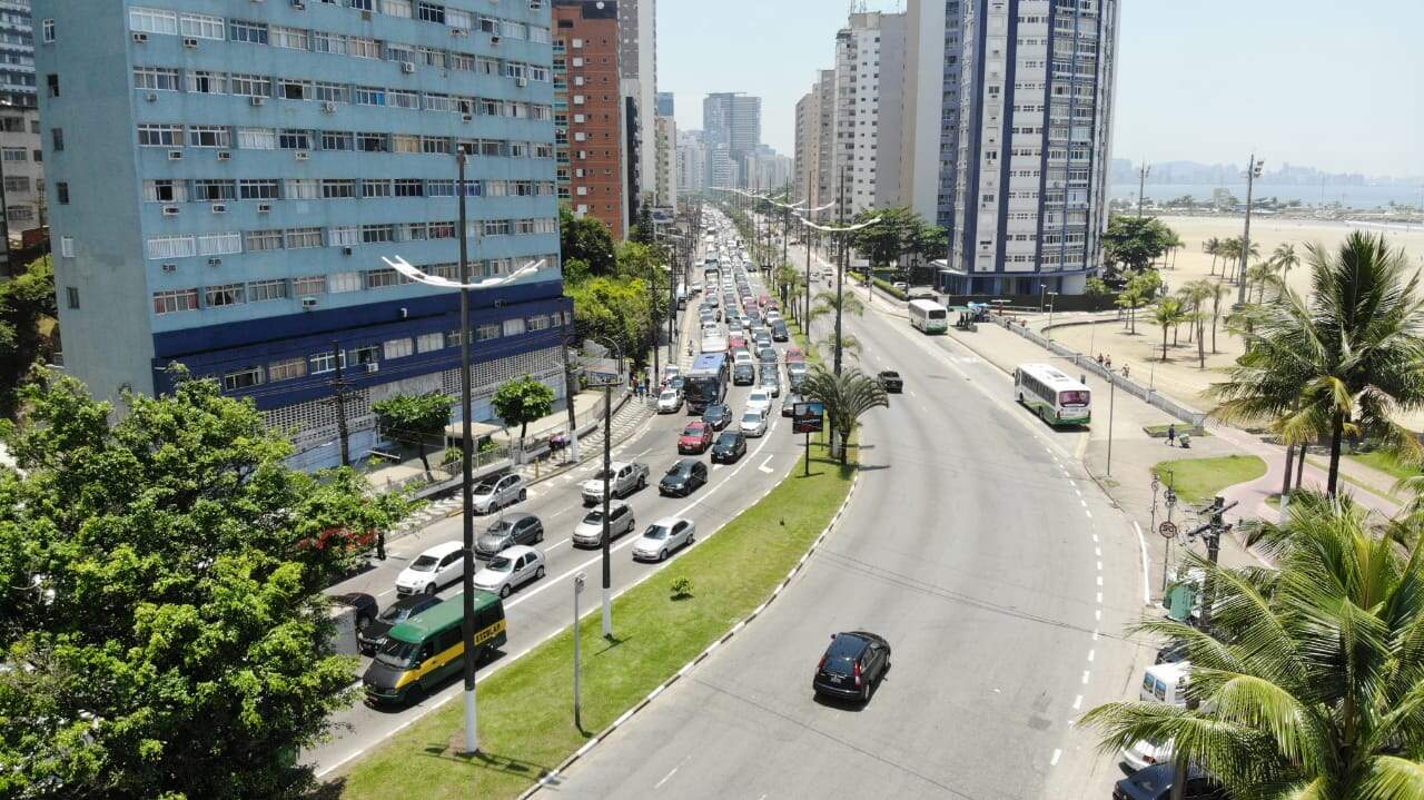 As opções de desvio são a Avenida Nossa Senhora de Fátima e o Morro Jabaquara