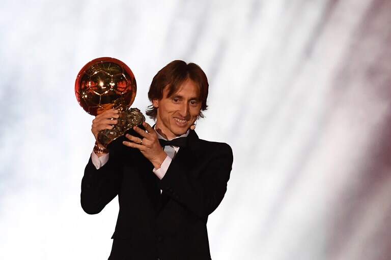Modric desbancou Lionel Messi e Cristiano Ronaldo e levou a Bola de Ouro