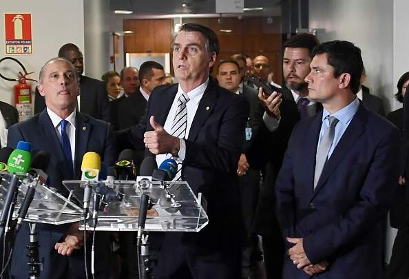Jair Bolsonaro se reuniu com seus ministros em encontro no gabinete de transição, em Brasília